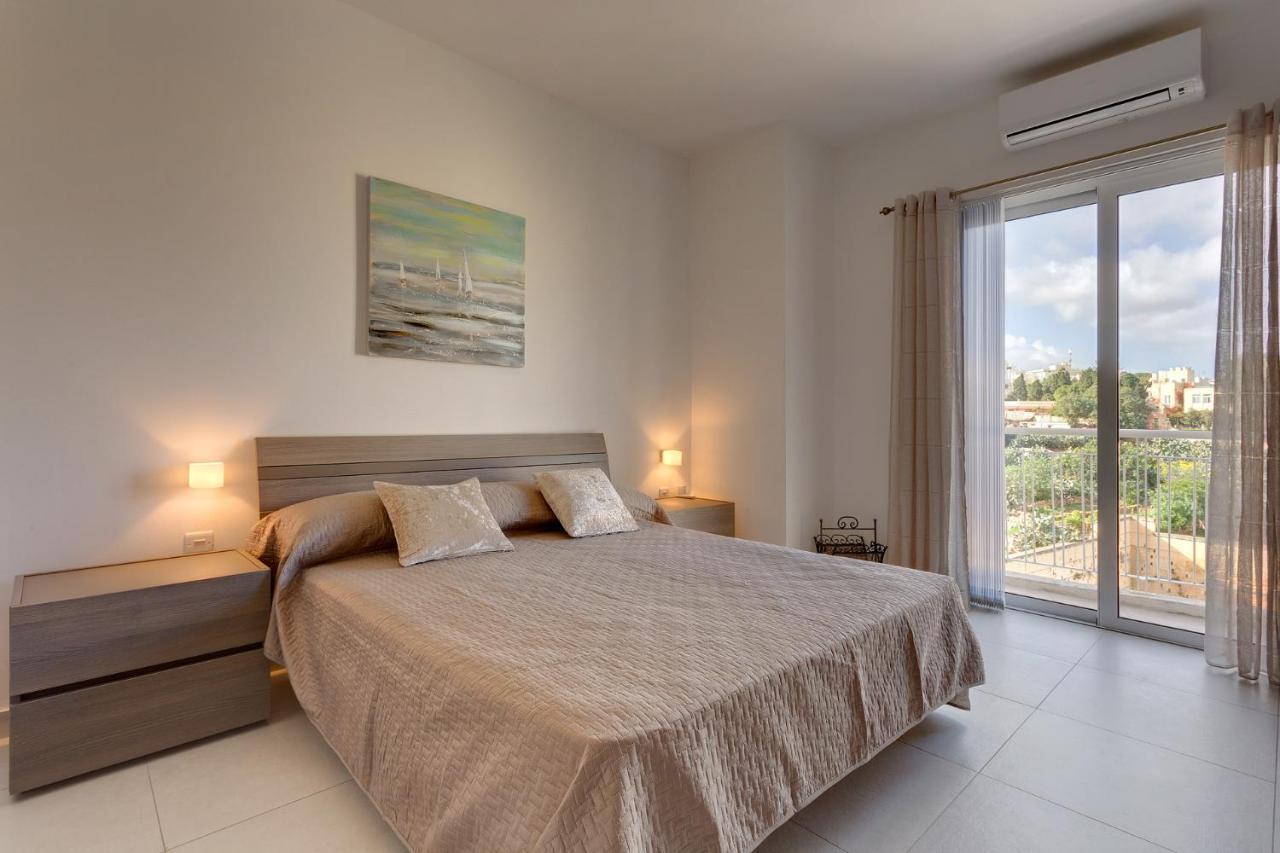 Modern Apartment In The Best Location, Perfect For Families Sliema Ngoại thất bức ảnh