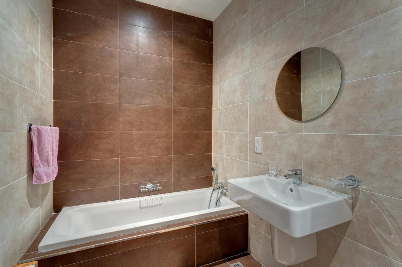 Modern Apartment In The Best Location, Perfect For Families Sliema Ngoại thất bức ảnh